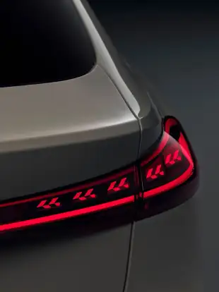 AUDI-A6 E-TRON-2025