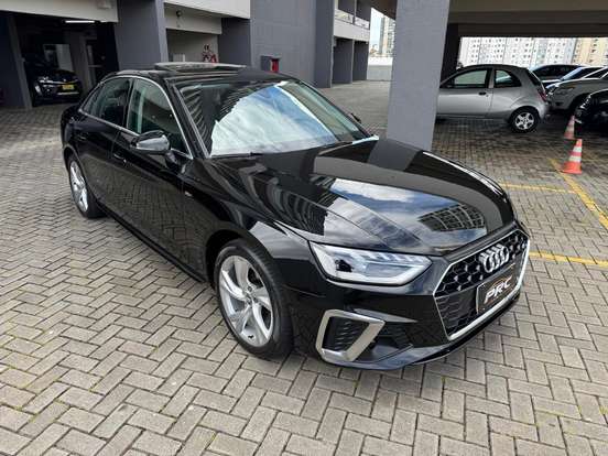 AUDI-A4-2020