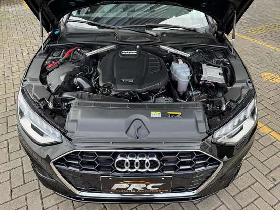 AUDI-A4-2020
