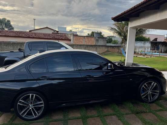 BMW-328i-2.0 M SPORT 16V ACTIVEFLEX 4P AUTOMÁTICO BMW-328i-2018
