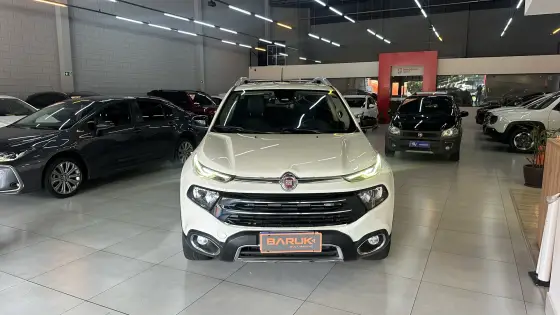 FIAT TORO 2.0 16V TURBO DIESEL VOLCANO 4WD AT9