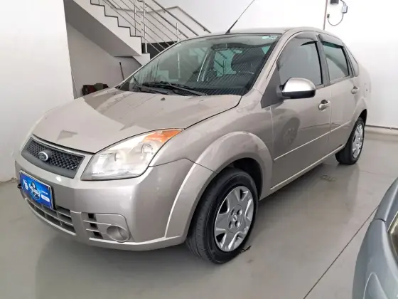 FORD FIESTA 1.6 MPI SEDAN 8V FLEX 4P MANUAL