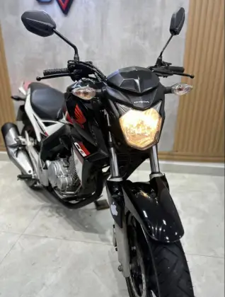 HONDA CB TWISTER 