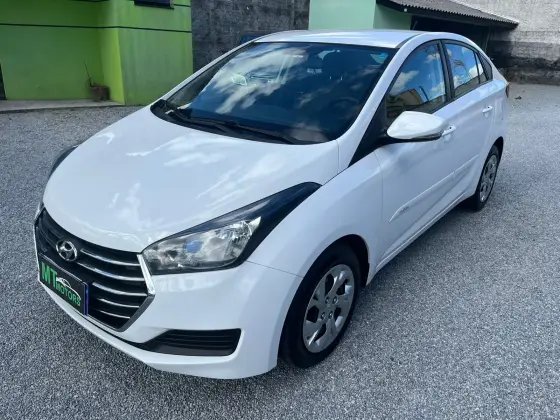 HYUNDAI HB20S 1.6 COMFORT PLUS 16V FLEX 4P MANUAL