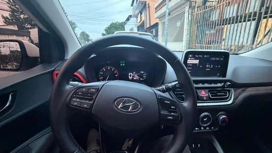 HYUNDAI-HB20X-2021