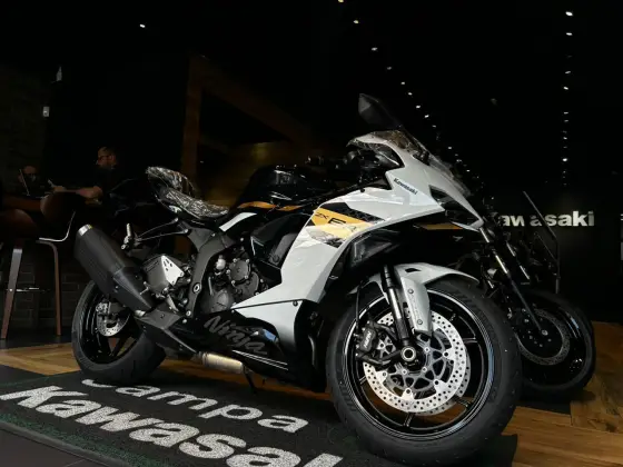 KAWASAKI NINJA ZX-6R KRT 
