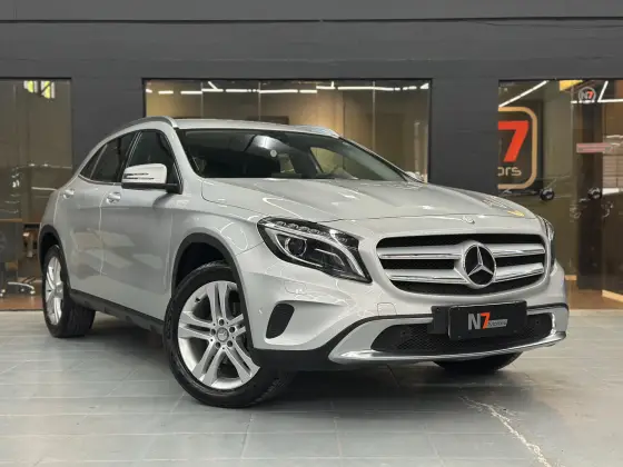 MERCEDES-BENZ GLA 200 1.6 CGI ADVANCE 16V TURBO FLEX 4P AUTOMÁTICO