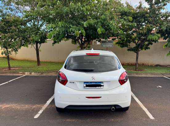 PEUGEOT-208-1.6 ALLURE 16V FLEX 4P AUTOMÁTICO PEUGEOT-208-2016