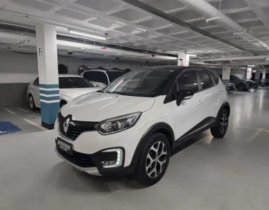 RENAULT CAPTUR 1.6 16V SCE FLEX INTENSE X-TRONIC RENAULT CAPTUR 1.6 16V SCE FLEX INTENSE X-TRONIC