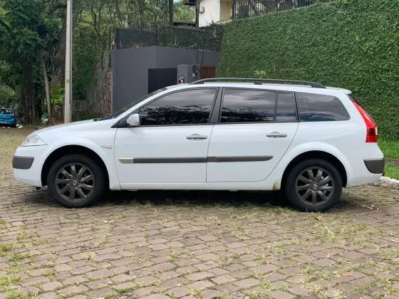 RENAULT MEGANE 1.6 DYNAMIQUE GRAND TOUR 16V FLEX 4P MANUAL