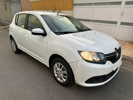 RENAULT SANDERO 1.0 EXPRESSION 16V FLEX 4P MANUAL