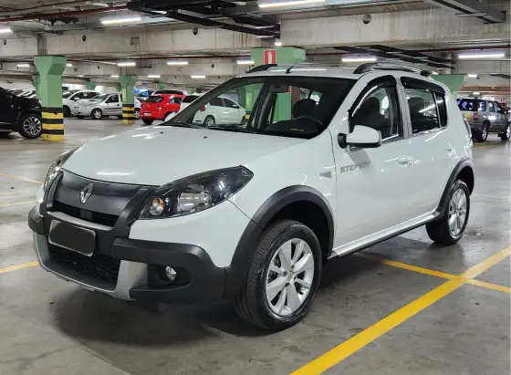 RENAULT SANDERO 1.6 STEPWAY 8V FLEX 4P MANUAL