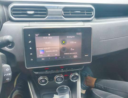RENAULT-DUSTER-2020