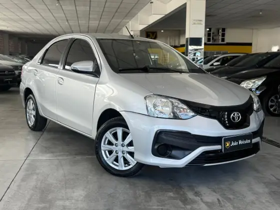TOYOTA ETIOS 1.5 X PLUS 16V FLEX 4P AUTOMÁTICO TOYOTA ETIOS 1.5 X PLUS 16V FLEX 4P AUTOMÁTICO