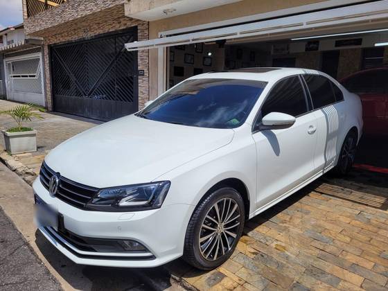 VOLKSWAGEN JETTA 2.0 TSI HIGHLINE 211CV GASOLINA 4P TIPTRONIC