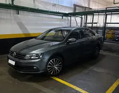 VOLKSWAGEN JETTA 2.0 TSI HIGHLINE 211CV GASOLINA 4P TIPTRONIC VOLKSWAGEN JETTA 2.0 TSI HIGHLINE 211CV GASOLINA 4P TIPTRONIC