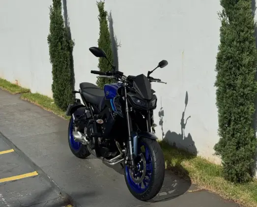 YAMAHA MT-09 