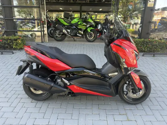YAMAHA XMAX ABS 