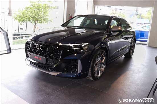 AUDI-RS Q8-2025