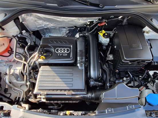 AUDI-Q3-1.4 TFSI AMBIENTE GASOLINA 4P S TRONIC AUDI-Q3-2016