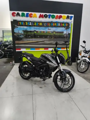 BAJAJ DOMINAR 160 