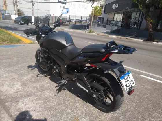 BAJAJ DOMINAR 400 