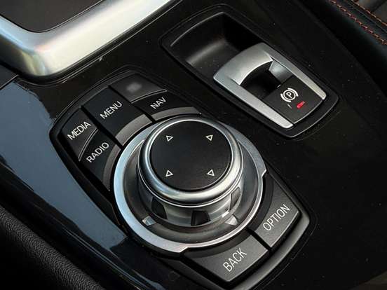 BMW-Z4-2.0 16V TURBO GASOLINA SDRIVE20I AUTOMÁTICO BMW-Z4-2016