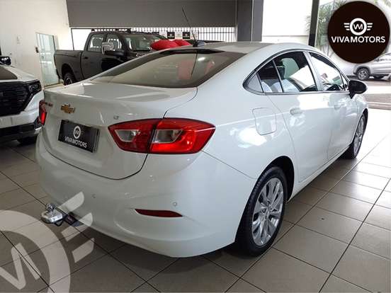 CHEVROLET-CRUZE-2017