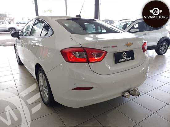 CHEVROLET-CRUZE-2017