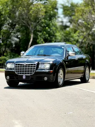 CHRYSLER 300 C 5.7 HEMI SEDAN V8 16V GASOLINA 4P AUTOMÁTICO