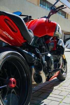 DUCATI-DIAVEL 1260 S-2021