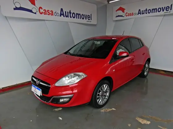 FIAT BRAVO 1.8 ESSENCE 16V FLEX 4P AUTOMATIZADO FIAT BRAVO 1.8 ESSENCE 16V FLEX 4P AUTOMATIZADO