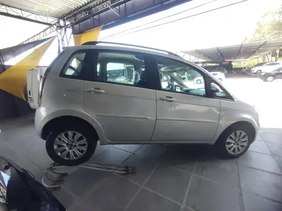 FIAT-IDEA-1.6 MPI ESSENCE 16V FLEX 4P AUTOMATIZADO FIAT-IDEA-2013