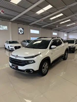 FIAT TORO 2.0 16V TURBO DIESEL FREEDOM 4WD AT9 FIAT TORO 2.0 16V TURBO DIESEL FREEDOM 4WD AT9
