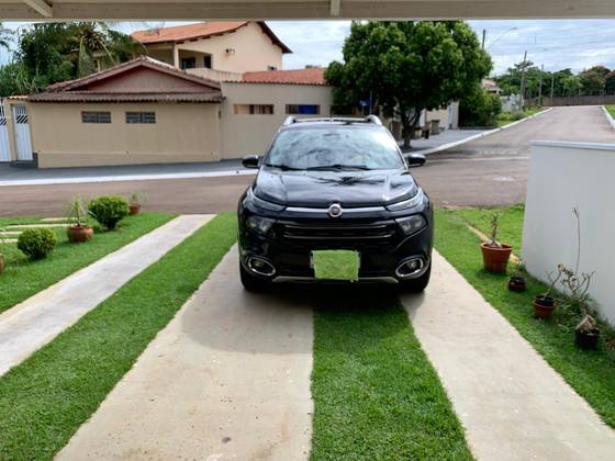 FIAT TORO 2.0 16V TURBO DIESEL VOLCANO 4WD AT9