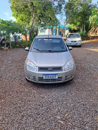 FORD FIESTA 1.6 MPI FIRST SEDAN 8V FLEX 4P MANUAL