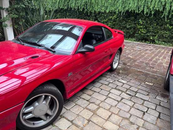 FORD-MUSTANG-1995