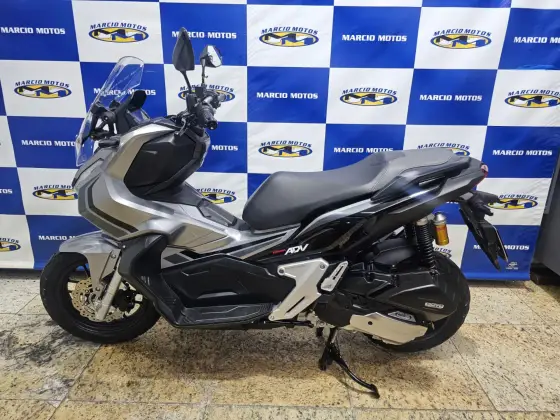 HONDA ADV 