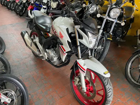 HONDA CB TWISTER 