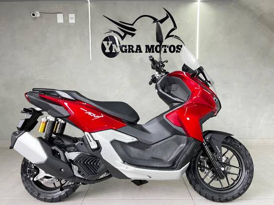 HONDA ADV 