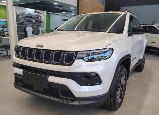 JEEP COMPASS 1.3 T270 TURBO FLEX LONGITUDE AT6