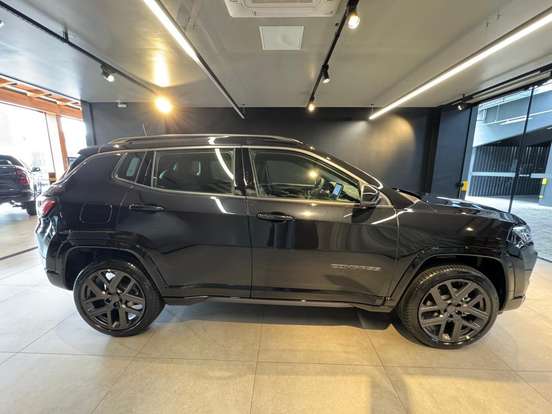 JEEP-COMPASS-2025