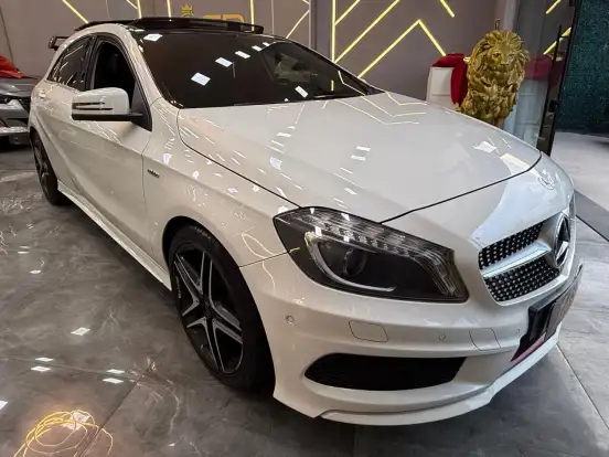 MERCEDES-BENZ-CLASSE A-2014