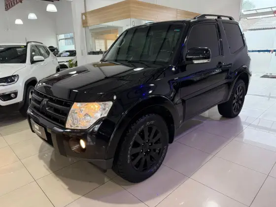 MITSUBISHI PAJERO FULL 3.2 HPE 4X4 16V TURBO INTERCOOLER DIESEL 2P AUTOMÁTICO