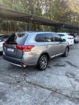 MITSUBISHI-OUTLANDER-2016