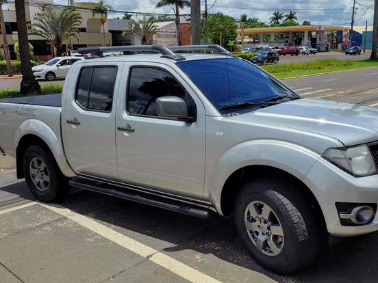 NISSAN-FRONTIER-2.5 SV ATTACK 4X4 CD TURBO ELETRONIC DIESEL 4P MANUAL NISSAN-FRONTIER-2014