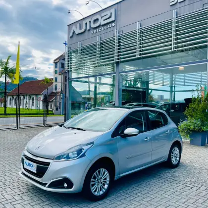 PEUGEOT 208 1.2 ALLURE 12V FLEX 4P MANUAL