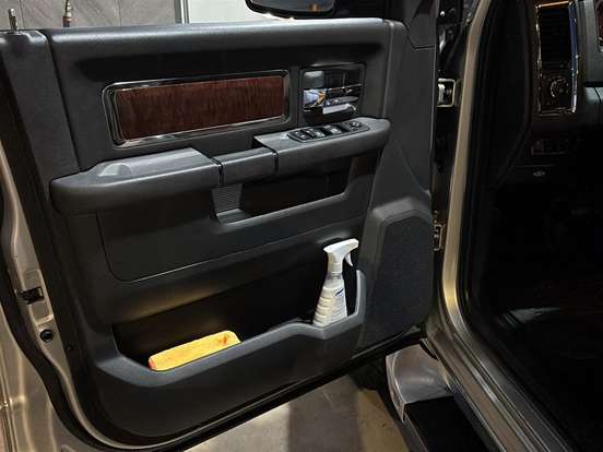 RAM-2500-6.7 LARAMIE 4X4 CD I6 TURBO DIESEL 4P AUTOMÁTICO RAM-2500-2012