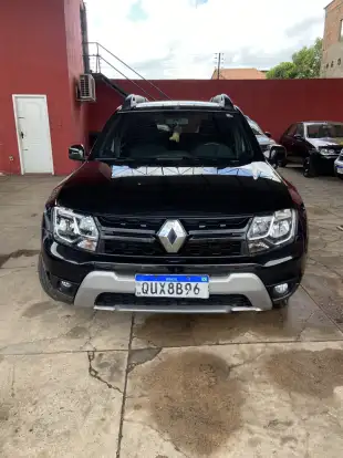 RENAULT-DUSTER-2019