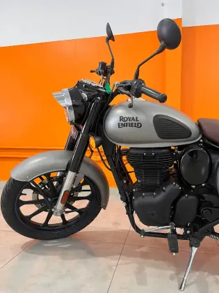 ROYAL ENFIELD CLASSIC 350 